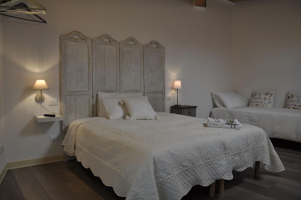 Bed and Breakfast Corsomatteotti62 Брешия Номер фото