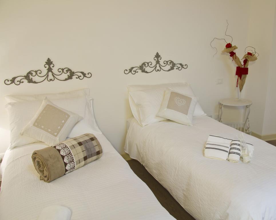 Bed and Breakfast Corsomatteotti62 Брешия Номер фото